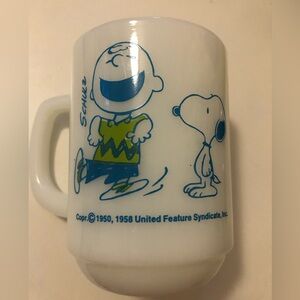 Vintage 1950s Anchor Hocking Fire King Charlie Brown Snoopy Peanuts mug